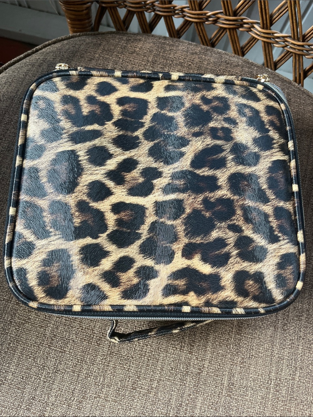 Leopard Print Travel Case - Stylish Brown Men’s Bag
